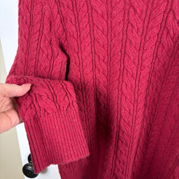 GAP 100% Wool Red Cable Knit Sweater Crew Neck Women's Size M Fisherman Cozycore - Picture 4 of 9